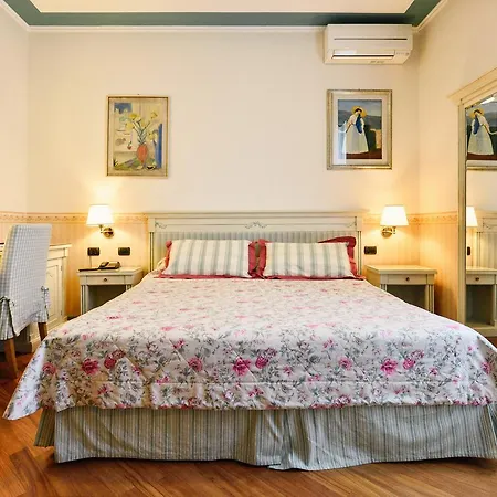 Posta Hotell 3*